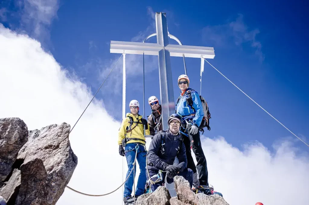 Wildspitze (3.774 m) high tour course